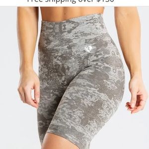 Women’s Best camo seamless cycling shorts NWT